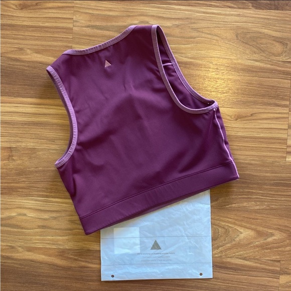 ❗️SOLD❗️Balance Athletica Isotope Bra - Picture 2 of 7